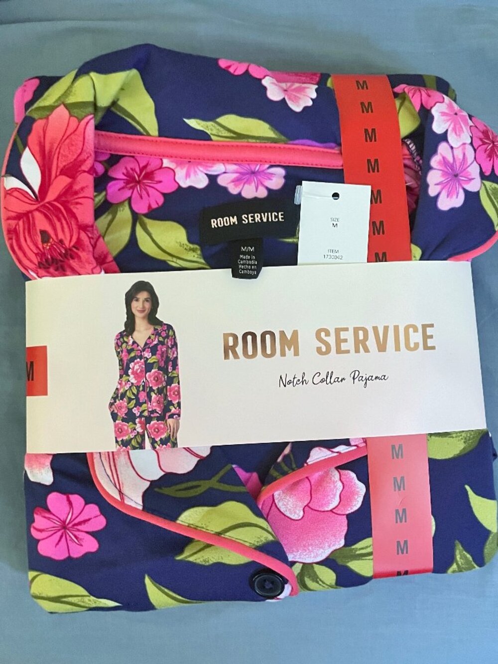 NEW Room Service Notch Collar Button Up Pajamas M NWT Blue Floral Long Sleeve